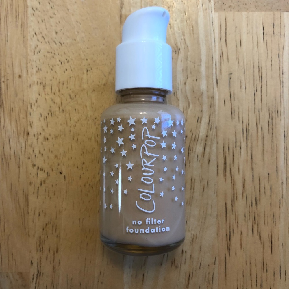 Colourpop Foundation in Medium 80